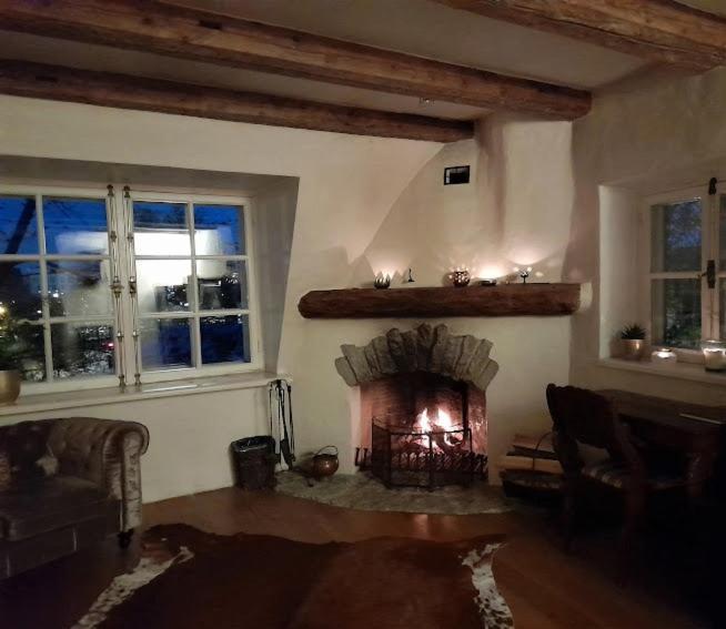 Cozy Old Town Historic House Apartment Талин Екстериор снимка